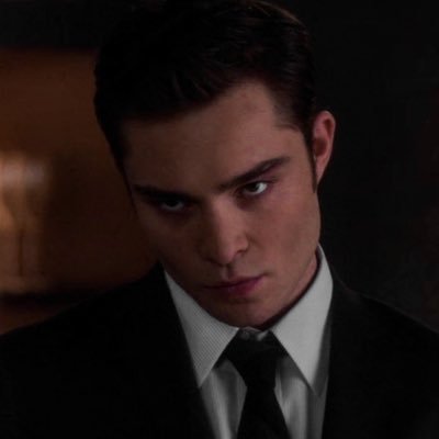 Calm yourselves, ladies. I’m Chuck Bass - I’ve got this.