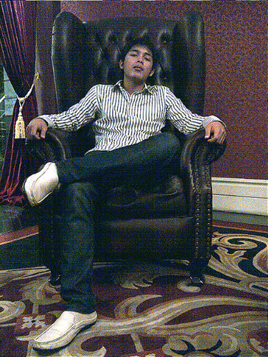 Clarry_Hugh's profile picture. as long as breathing still not  too late to be a better man!