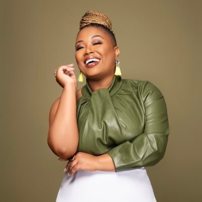 ✝️:Keynote Speaker•Serial SAVEDpreneur™ 🔑:Professor of Business 👀: @nytimes @forbes 👩🏾💻: @savedpreneur @eggrollboyz