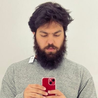 AmeenWaqar's profile picture. bhaaag ja.