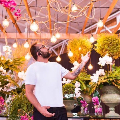 BRASILEIRO / PARAENSE / TRADER / FOTÓGRAFO / DESIGNER GRÁFICO / SOCIAL MEDIA / MÚSICO