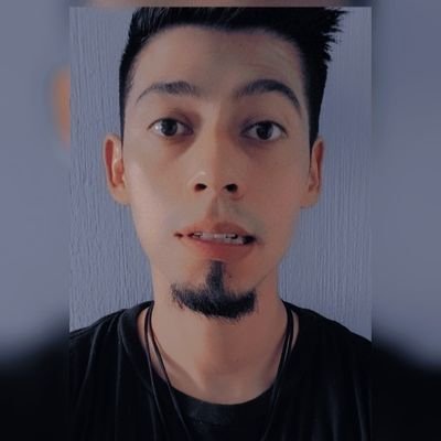 Bam_Ragnarsson's profile picture. Mirad mis alas... 🎶