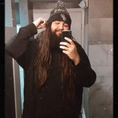 NoahAlvarez__'s profile picture. #Spurs #Panthers #RedSox