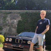 OursBlanc (@julien_glq) 's Twitter Profile