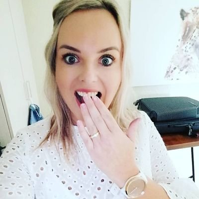 Teach_kirstbird's profile picture. Teacher🔴
Wife🟠
Traveller🟡
Lover of life🟢
Educational Consultant