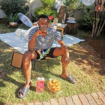 Crycen11's profile picture. One Man's character with soo much passion on Music
and great dedication towards Art and Entertainment