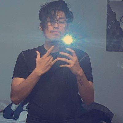 YungEchi's profile picture. #imstillalive