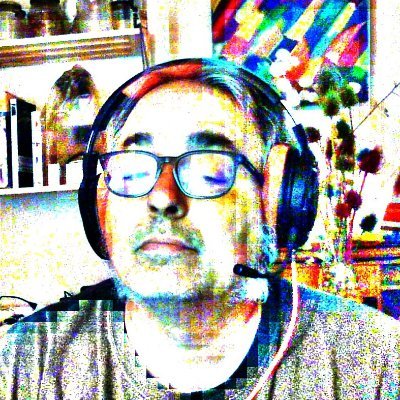 cesar_or's profile picture. Broken,
I'm bio forever