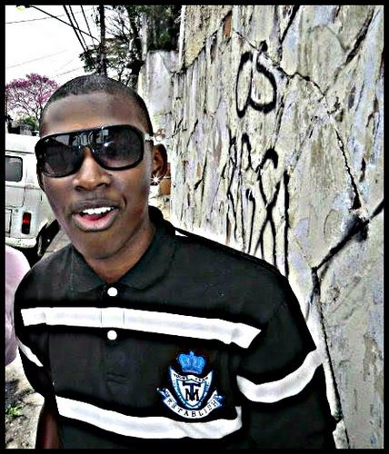 19 , Sargitariano , SPFC , Feliz , filho de Deus #Ousado kkkkk