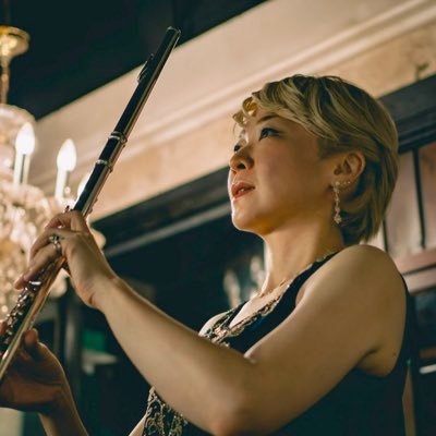 fluteasana's profile picture. フルート奏者の坂本朝菜です。栃木県宇都宮市にてくろねこ音楽教室主宰。6匹の保護猫と暮らしてます。タイムラインの9割は猫。ゲーム音楽、漫画、Bリーグ好き。