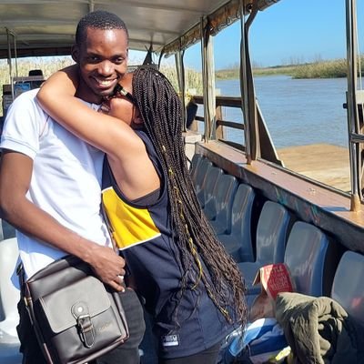 SinikiweNene's profile picture. Sni