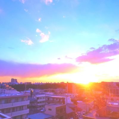 氷花 夜空(ひばなよぞら)と申します。
アラサー腐女子で色々なものが好き。
何でも許せる方向け。
※無言フォロー失礼します。