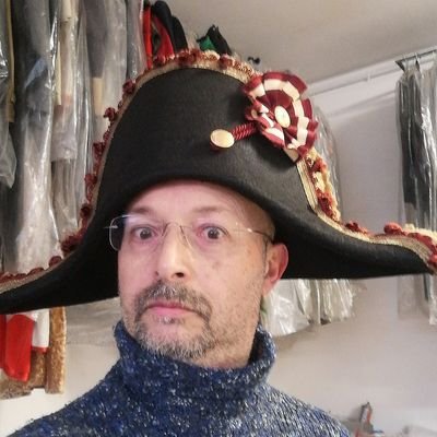 EleonoriMassimo's profile picture. Sarto, costumista e pittore.. Diploma presso Accademia di Belle Arti di Macerata. Titolare di:Sartoria https://t.co/JSl8cLHh84 di Tolentino.