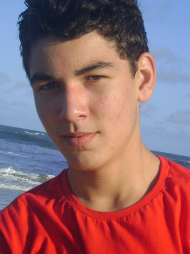 sou uma pessoa q sabe curtir a vida d um jeito bem louco