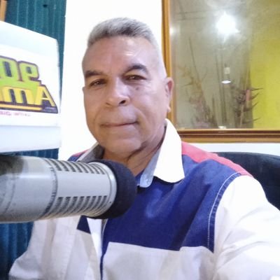 TSU / DISEÑADOR GRÁFICO / PRODUCTOR Y LOCUTOR UCV / COACH HOLÍSTICO / SENSEI