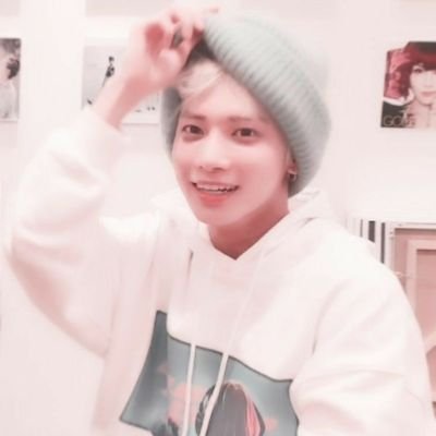 rurumeong's profile picture. bukan sulap bukan she/her