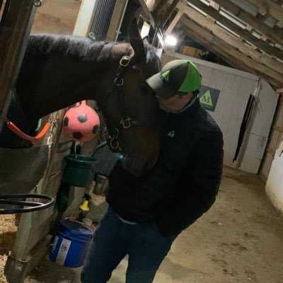 Ingeniero civil y Thoroughbred Horse Trainer, padre orgulloso, luchador de ayer hoy y siempre, creo en un Dios vivo y poderoso y en su hijo Jesús