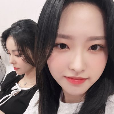 lzt031030's profile picture. มีชีวิตอยู่เพื่อสแตนลูน่า 🌙 🐇🐈🕊🐸🦌🦉🐟🦇🦢🐧🦋🐺