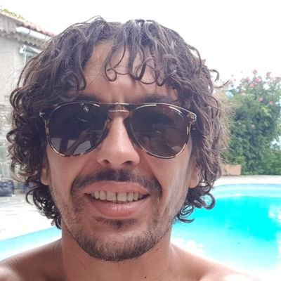 Citoyen CORSE Aleria 75 🇫🇷 🇲🇦 🇩🇿
Polyglotte 🇬🇧 🇮🇹 🇨🇿 🇸🇮 🇲🇦 🇩🇿
☪️☮️🔯🕉️☯️✝️