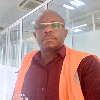 Gestion et la maintenance d'un parc matériel obtenu au 2IE au Burkina faso, Informaticien, Electrotechnicien et Électromecanicien au Lycée technique du 1er mai