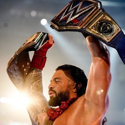 ➤ NOT @WWERomanReigns  — commentary account.