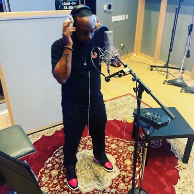 vp_verbal_phire's profile picture. V'P aka Verbal Phire. Born and raised in St. Louis, MO, currently residing in Dallas, TX. Artist, Event Host, Event Planner and Dj. IG: @vp_verbal_phire