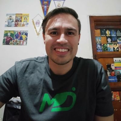 Publicista + Docente Universitario+ Investigación +Mercadeo Deportivo + Innovación + Fútbol + Runner + Rap + Reggae +Rock