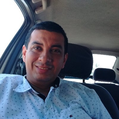 Regente de Farmacia.
Real Madrid / Manchester United / Junior de Barranquilla.