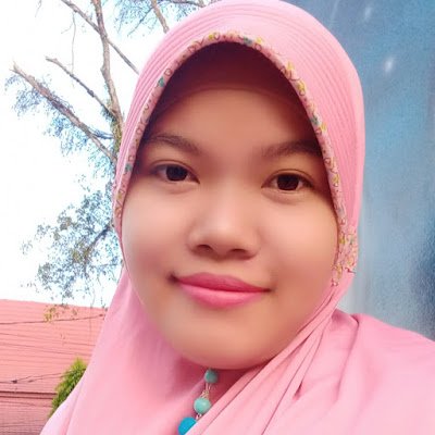 rinnasaputra_93's profile picture. 1 cellphone sharing 2 social media with husband ❤️ I hope there will always be good luck for my 4 children