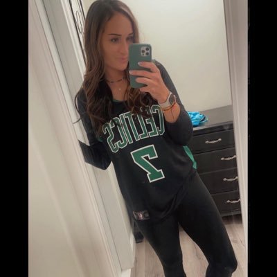 MelanieSheehan_'s profile picture. Don’t let the hard days win