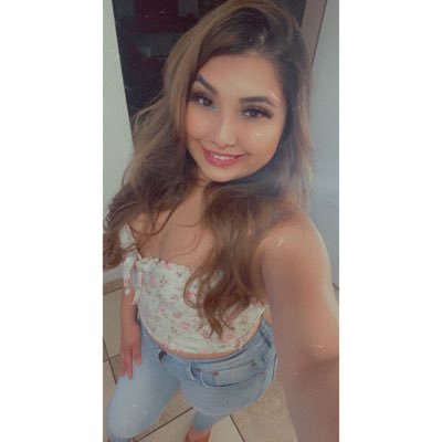 I've been chillin' in the city where the moneyss thrown high and the girls get down✨