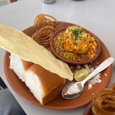 marathifoodie's profile picture. Live in Software World | Work to eat and feed | Still pedaling bicycle