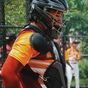 Catcher 6’1 225lbs. Gjsalazar0204@gmail.com phone number: 773-517-4121 Oakton CC