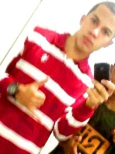 Ser feliz é o que importa e isso eu sou!     ;))