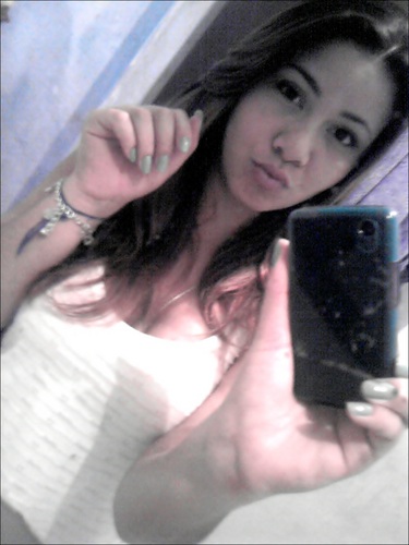 . ser feliz e mais nada ! (y'
