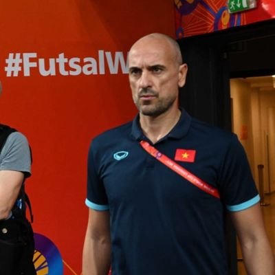 Futsal Coach (RFEF FIFA 3° Level). Assistant Coach & Goalkeepers Coach THAI SON NAM FUTSAL CLUB and VIETNAM NATIONAL TEAM. Córdoba siempre en mi corazón.