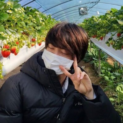 r(ia) is gonna see jinnie 🌱さんのプロフィール画像