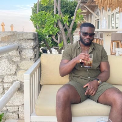 Its_Deji's profile picture. if God is for us, who can be against us?