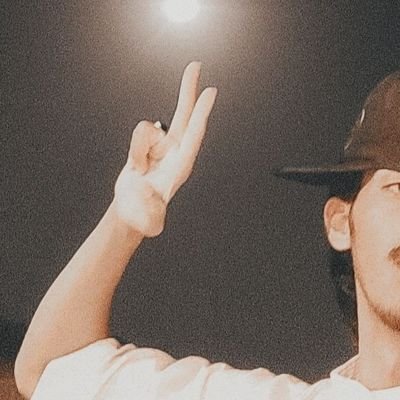 F1873897520's profile picture. 