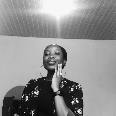 yetundeh_'s profile picture. I’m a Content Strategist🤓 | Faith over Fear ☕ | 🚀✨ #DigitalAdventures
