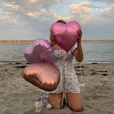 🇨🇦UGC Content Creator | I create beautiful and authentic #UGC content for brands! Your ads don’t have to be boring💌 sierraseabrook07@gmail.com
