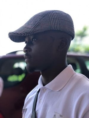 DongDimitri's profile picture. Promoteur culturel- Ecrivain- Danseur- Vendeur-Droit public - Autodidacte..