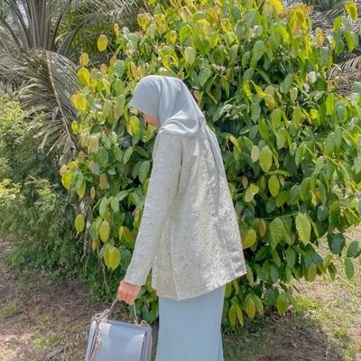 *JUST BE YOUR SELF*