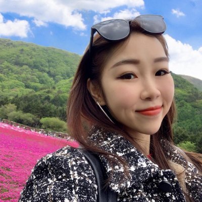 chloe2389's profile picture. Travel, Beauty, Mountain Climbing, Food, Yoga, Wine, Fitness, Shopping