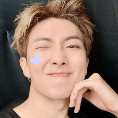 Fan account 🌻 Bantang seoyondan💜
Piano 🎹
Adicción a la voz de Kim Taehyung 💕
Hobi te amo