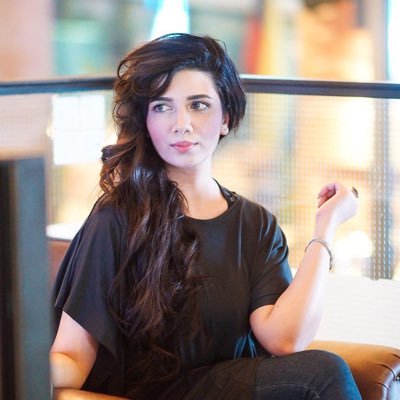 pakistan_livee's profile picture. Journalist Political Analyst Travel V-logger No messages please