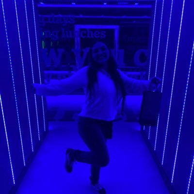 _emcee22's profile picture. 💕