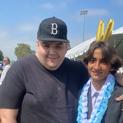 Whs alumni Class of 2016 I’m 24 years old Follow on Instagram matt_guerra2424 and add me on Snapchat mattguerra23 Dale Mami