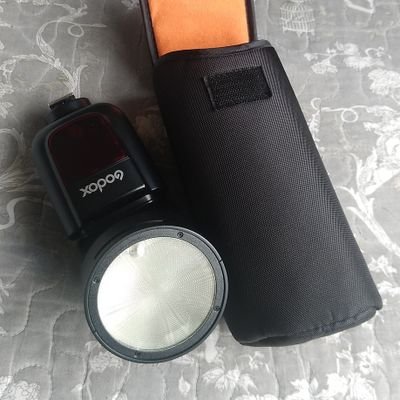 BabaVaTafara's profile picture. A professional Photographer based in Harare. Operating a mobile studio specialising in family portraits, weddings, annual reports & product photography.