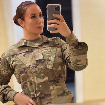 I'm Lt. Hayla Rosanelli from the United States, the 67th Squadron Commander of the United States Air force 🇺🇲🇺🇲